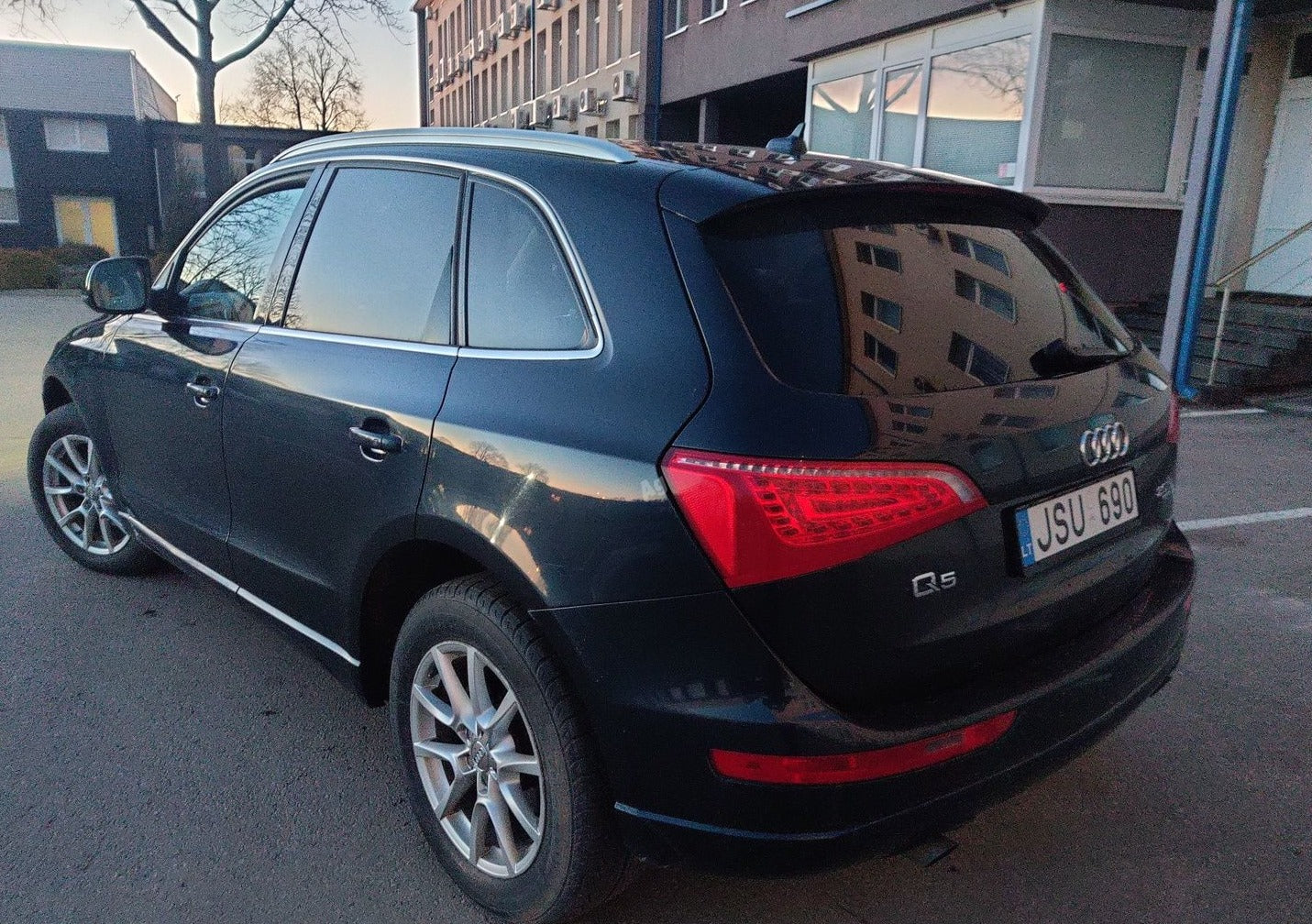 Audi Q5 Benzinas 2011 m Visureigis