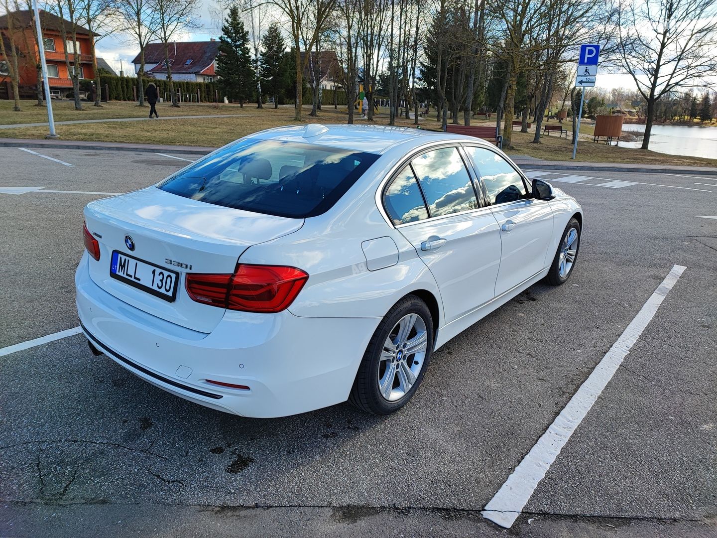Bmw 330 Benzinas 2017 m Sedanas