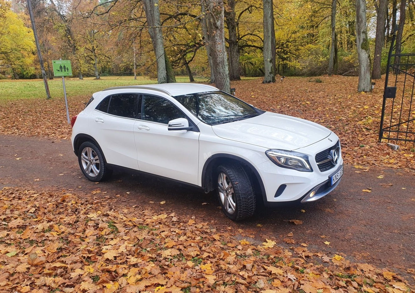 Mercedes-Benz GLA 250 4 MATIC T ECO Benzinas 2015 m