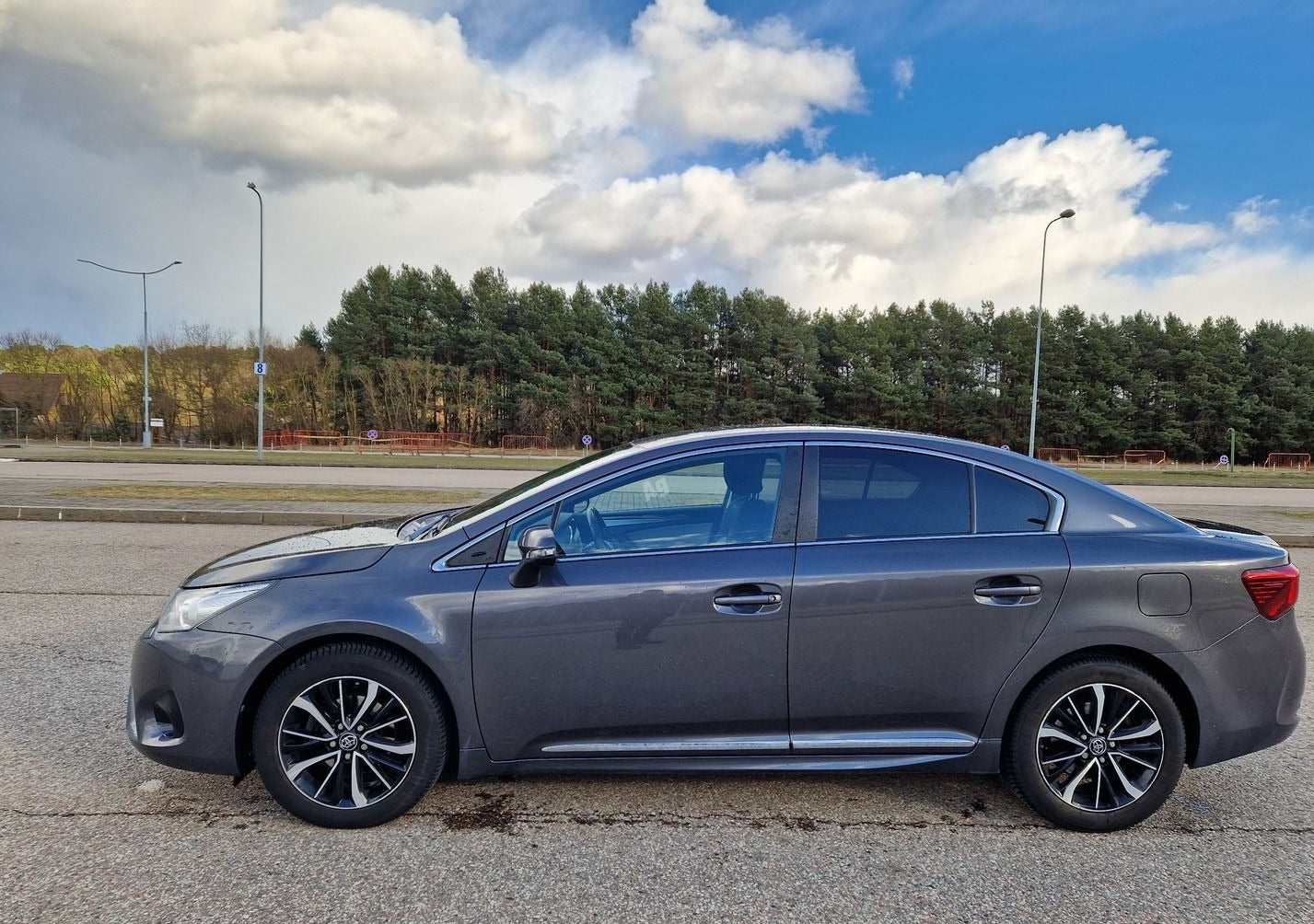 Toyota Avensis Benzinas 2018 m Sedanas