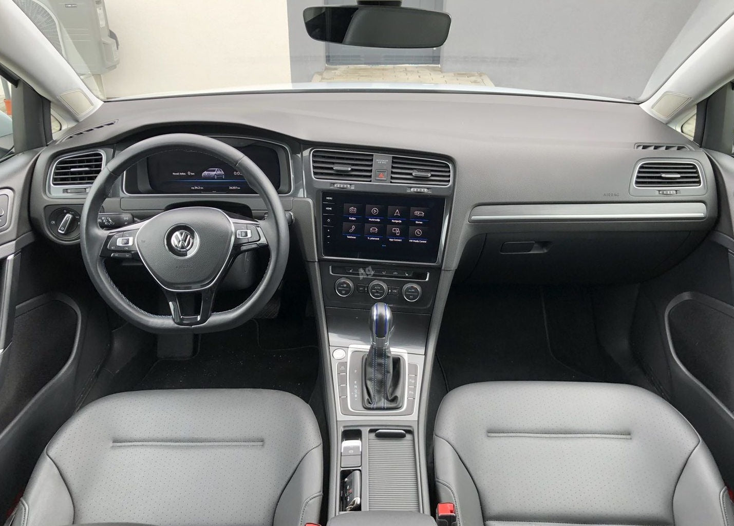 Volkswagen e-Golf Elektra 2017 m Hečbekas